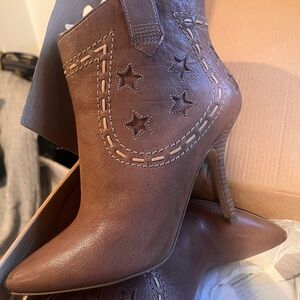 Nine West Brown Star Heeled Boots